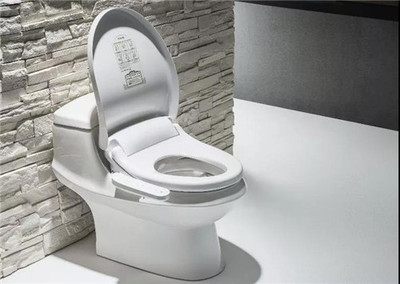 让马桶盖洁白如新 实用清洁妙招与选购建议